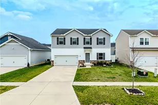 421 River Run Dr, Elyria, OH 44035 - Photo 2