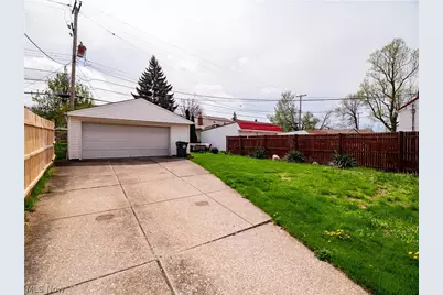 4423 Grantwood Drive, Parma, OH 44134 - Photo 4