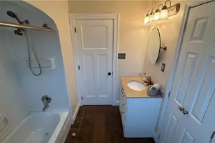 300 Concord Dr, Lorain, OH 44052 - Photo 10
