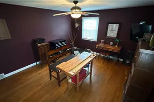 300 Concord Dr, Lorain, OH 44052 - Photo 12