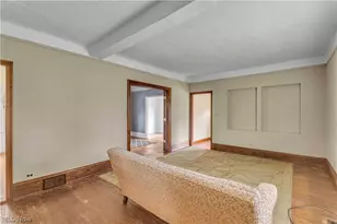 20710 Fuller Ave, Euclid, OH 44123 - Photo 4