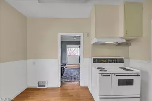 20710 Fuller Ave, Euclid, OH 44123 - Photo 10