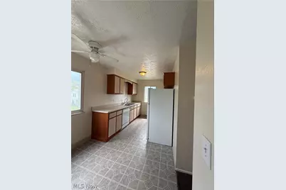 23740 Lake Shore Boulevard, Euclid, OH 44123 - Photo 8