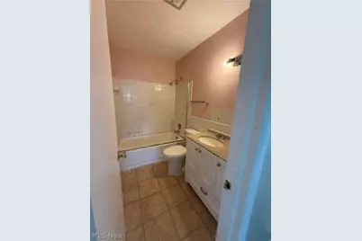 23740 Lake Shore Boulevard, Euclid, OH 44123 - Photo 12