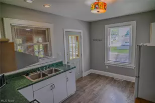 1423 32nd St, Parkersburg, WV 26104 - Photo 12