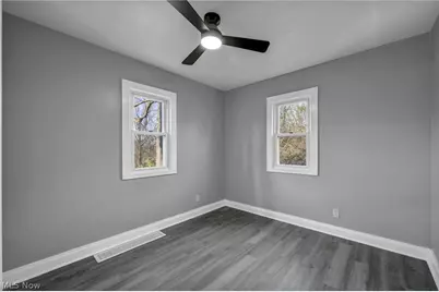 12316 Upper Sunset Drive, Garfield Heights, OH 44125 - Photo 12