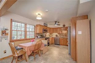 2989 Fair Oaks Dr, Norton, OH 44203 - Photo 10