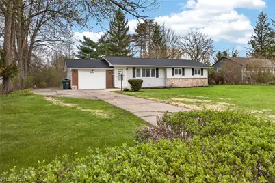 6580 Barton Road, North Olmsted, OH 44070 - Photo 4