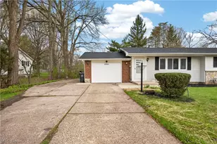 6580 Barton Rd, North Olmsted, OH 44070 - Photo 2