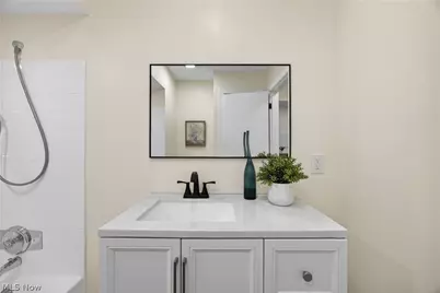 6580 Barton Road, North Olmsted, OH 44070 - Photo 24