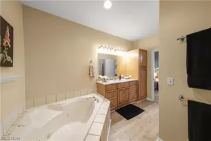 730 Woodlake Dr, Aurora, OH 44202 - Photo 16