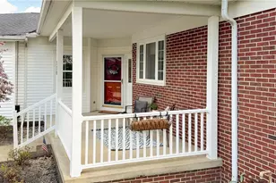 730 Woodlake Dr, Aurora, OH 44202 - Photo 2
