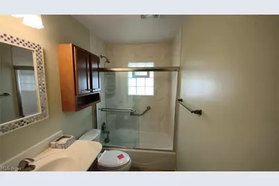 11531 Barrington Boulevard, Parma Heights, OH 44130 - Photo 12