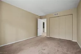 624 Hampton Ridge Dr, Akron, OH 44313 - Photo 26