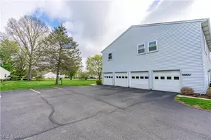 2491 Royal County Down Dr, Uniontown, OH 44685 - Photo 28