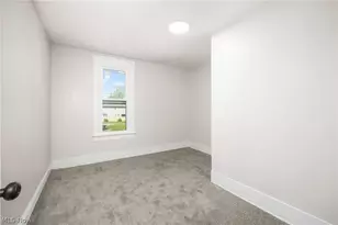 299 NW 5th Street NW, Barberton, OH 44203 - Photo 14