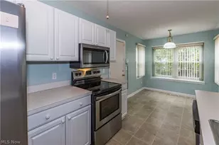 3513 E Prescott Cir, Cuyahoga Falls, OH 44223 - Photo 18