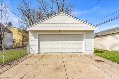 19703 Fairway Avenue, Maple Heights, OH 44137 - Photo 24
