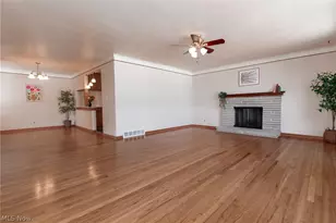2784 Burden Dr, Parma, OH 44134 - Photo 4