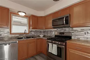 2784 Burden Dr, Parma, OH 44134 - Photo 10