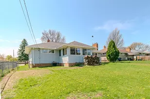 2784 Burden Dr, Parma, OH 44134 - Photo 36