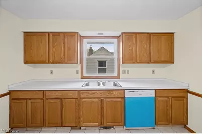4910 & 4912 Yorkshire Avenue, Parma, OH 44134 - Photo 16