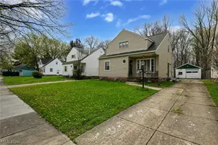 17812 Dalewood Ave, Maple Heights, OH 44137 - Photo 2
