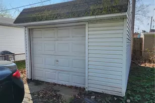 19850 Ormiston Ave, Euclid, OH 44119 - Photo 16