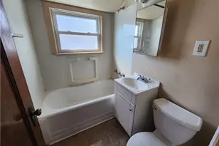 19850 Ormiston Ave, Euclid, OH 44119 - Photo 12