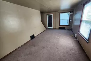 19850 Ormiston Ave, Euclid, OH 44119 - Photo 4