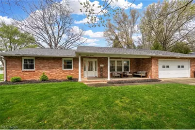 819 E 5th Street, Dover, OH 44622 - Photo 2