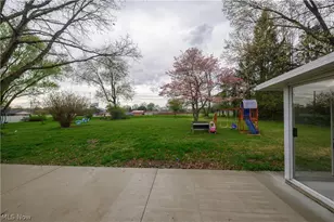 819 E 5th St, Dover, OH 44622 - Photo 6