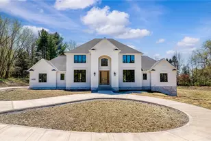 5084 Neptune Ovl, Solon, OH 44139 - Photo 2