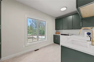 5084 Neptune Ovl, Solon, OH 44139 - Photo 18