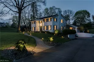 2624 Dunkeith Dr NW, Canton, OH 44708 - Photo 2