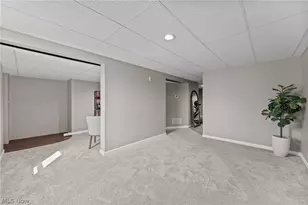 5242 Aster Ave NE, Canton, OH 44705 - Photo 44