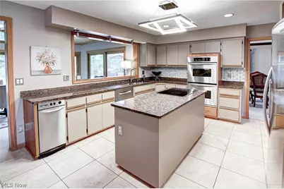 77 Carr Road, Hinckley, OH 44233 - Photo 2