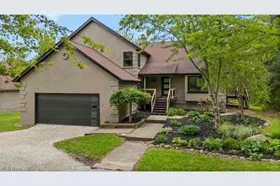 2203 S Medina Line Road, Wadsworth, OH 44281 - Photo 1
