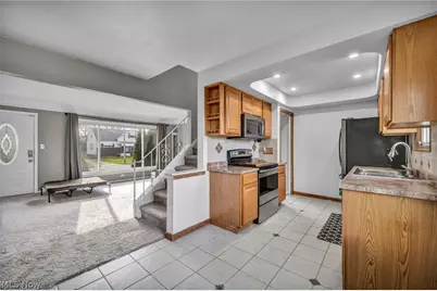 5360 E 131st Street, Garfield Heights, OH 44125 - Photo 8