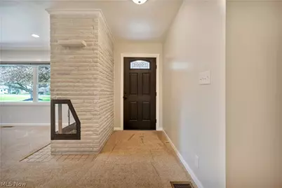 300 Homeworth Road, Alliance, OH 44601 - Photo 2
