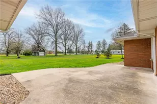 300 Homeworth Rd, Alliance, OH 44601 - Photo 40