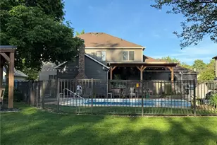 14666 Regency Dr, Strongsville, OH 44149 - Photo 4