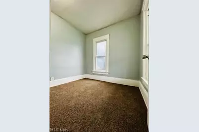 241 5th Street NW, Barberton, OH 44203 - Photo 8