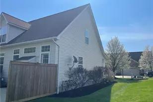 10945 Rocky Ledge Ln, Painesville, OH 44077 - Photo 2