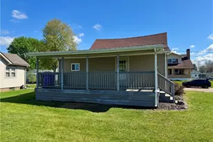 308 N Chestnut Street N, Gnadenhutten, OH 44629 - Photo 4