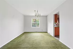 25478 Maidstone Ln, Beachwood, OH 44122 - Photo 8