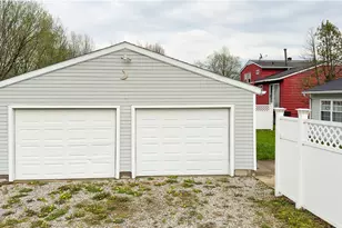 9841 Green Dr, Windham, OH 44288 - Photo 4