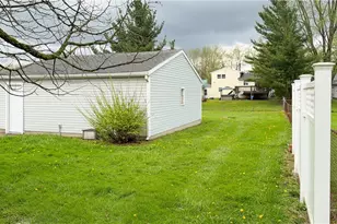 9841 Green Dr, Windham, OH 44288 - Photo 6