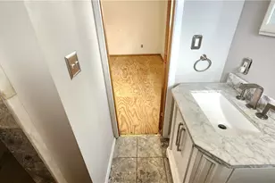 20051 Hillcrest Dr, Euclid, OH 44117 - Photo 34