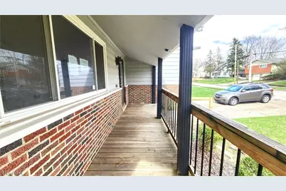 20051 Hillcrest Drive, Euclid, OH 44117 - Photo 8